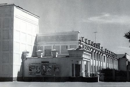 Здание Дома офицеров Советской армии (1965)